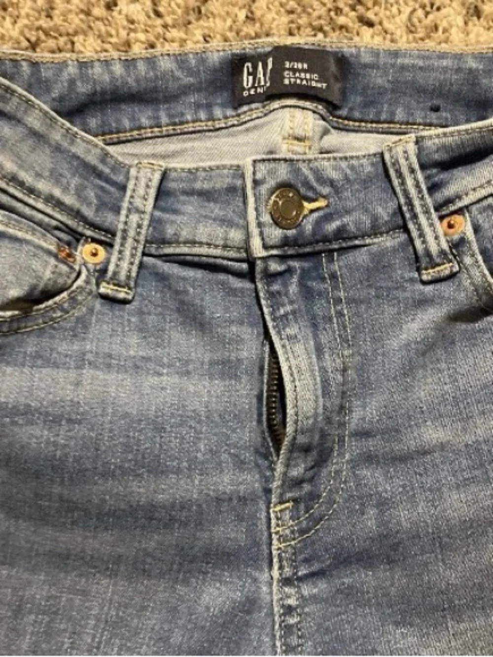 GAP straight leg
